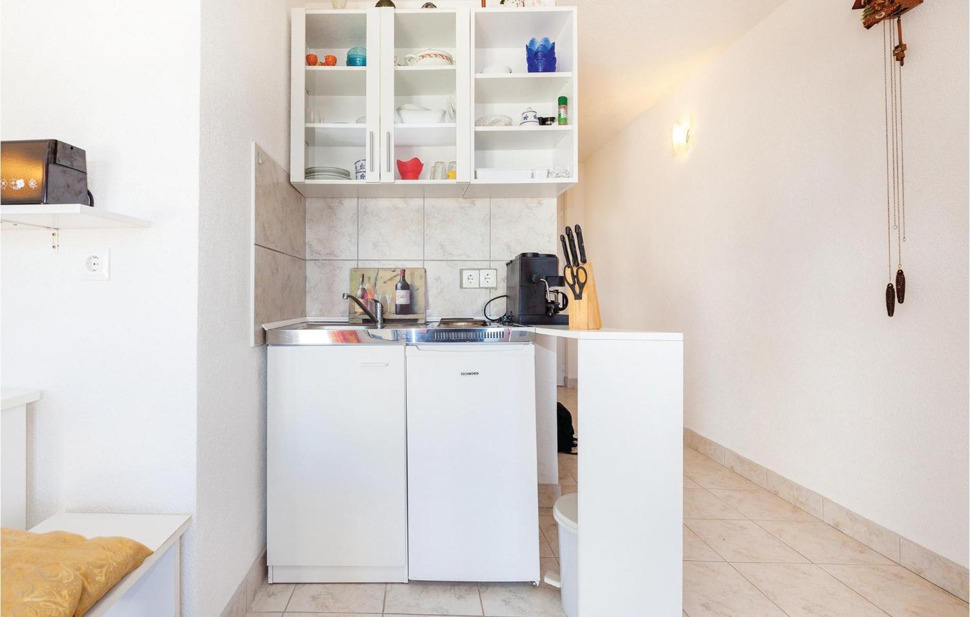 Gorgeous Apartment In Klenovica With Kitchen Zewnętrze zdjęcie