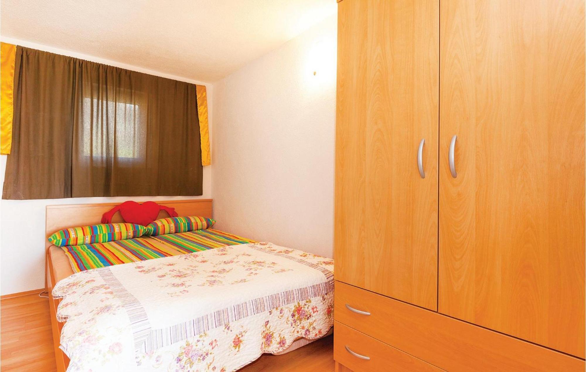 Gorgeous Apartment In Klenovica With Kitchen Zewnętrze zdjęcie
