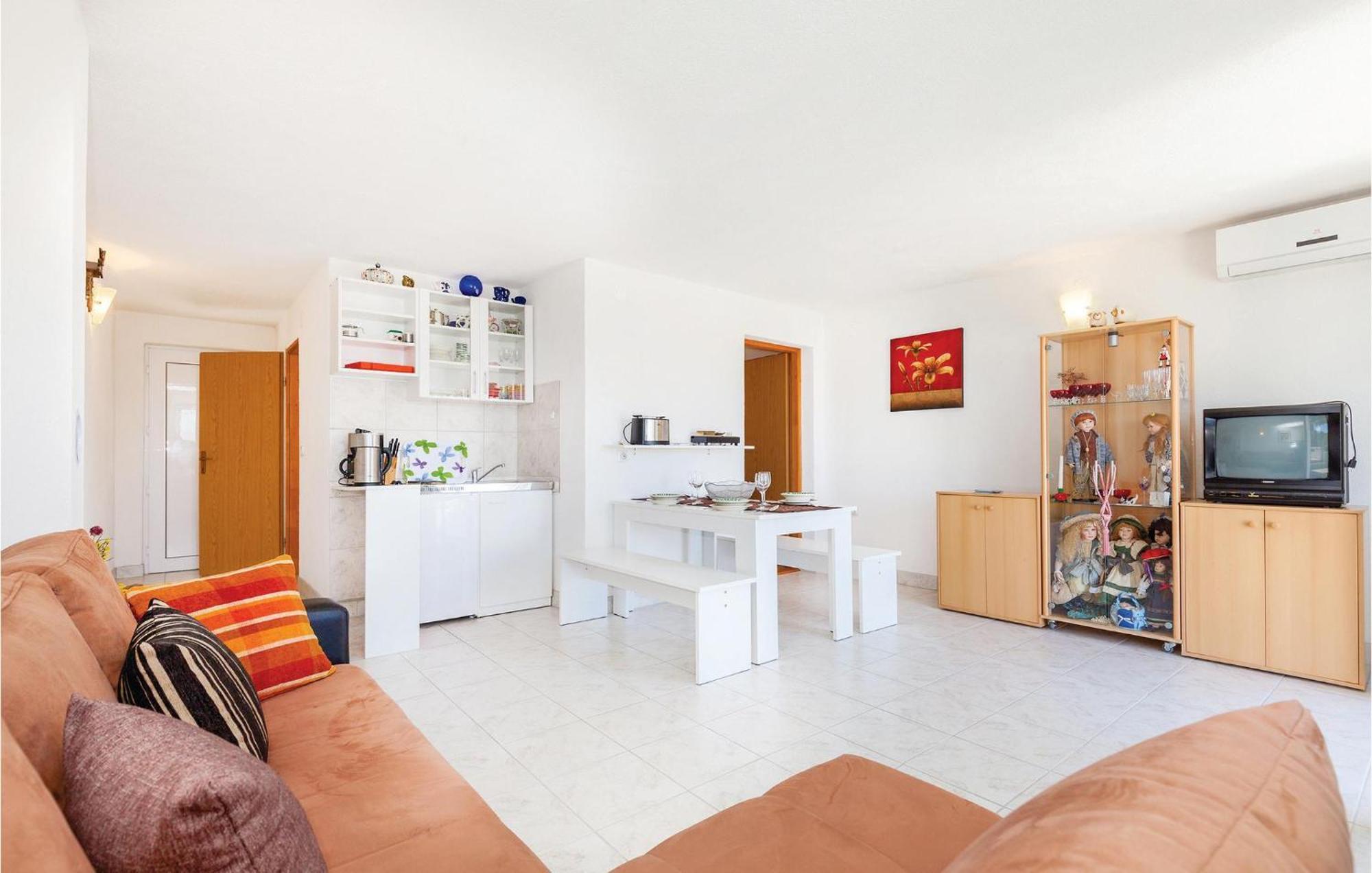 Gorgeous Apartment In Klenovica With Kitchen Zewnętrze zdjęcie