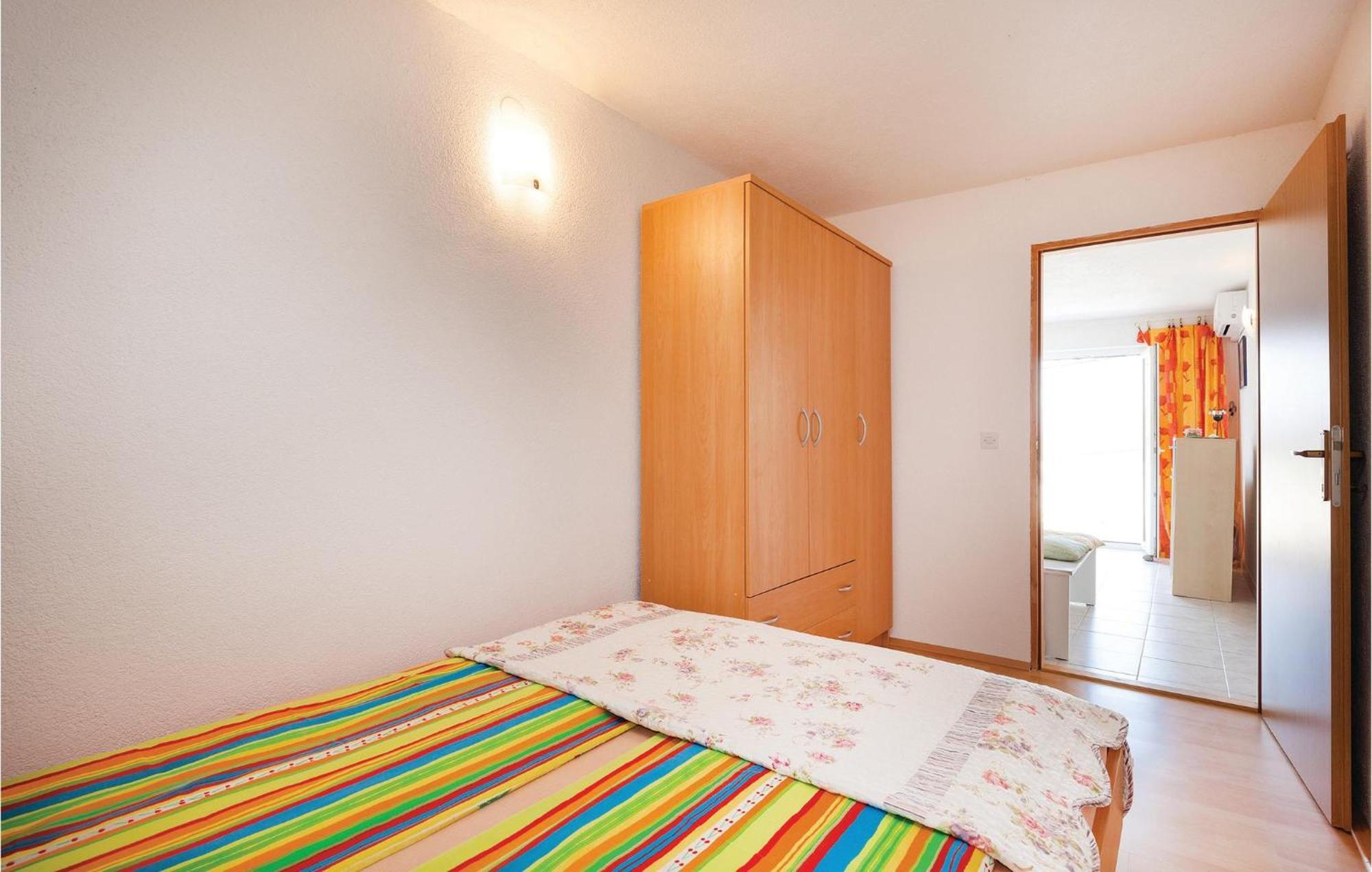 Gorgeous Apartment In Klenovica With Kitchen Zewnętrze zdjęcie