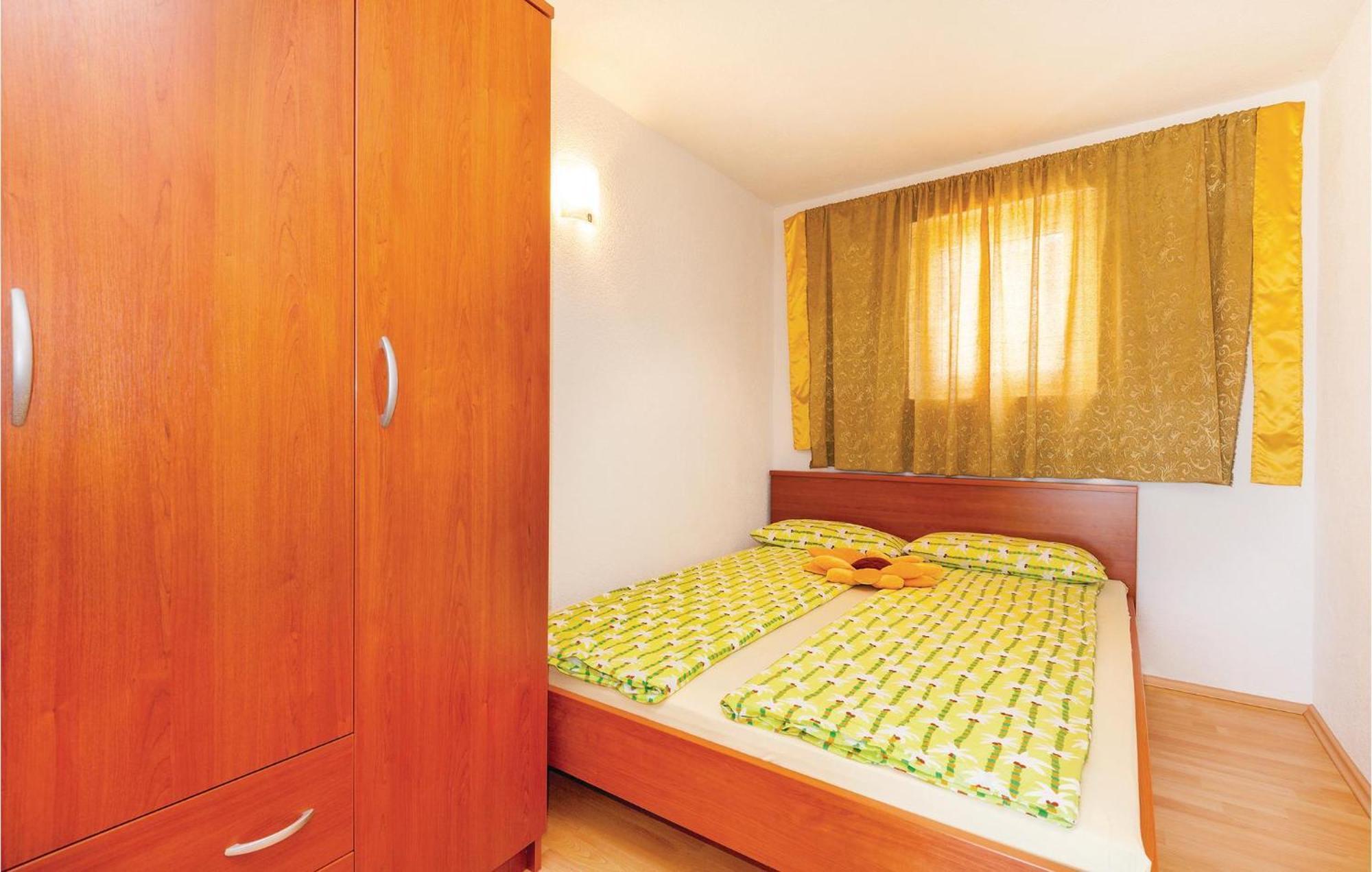 Gorgeous Apartment In Klenovica With Kitchen Zewnętrze zdjęcie